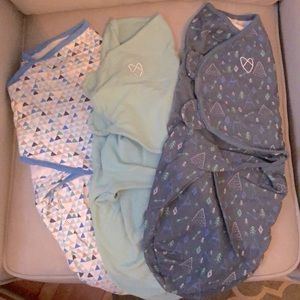 SwaddleMe swaddles